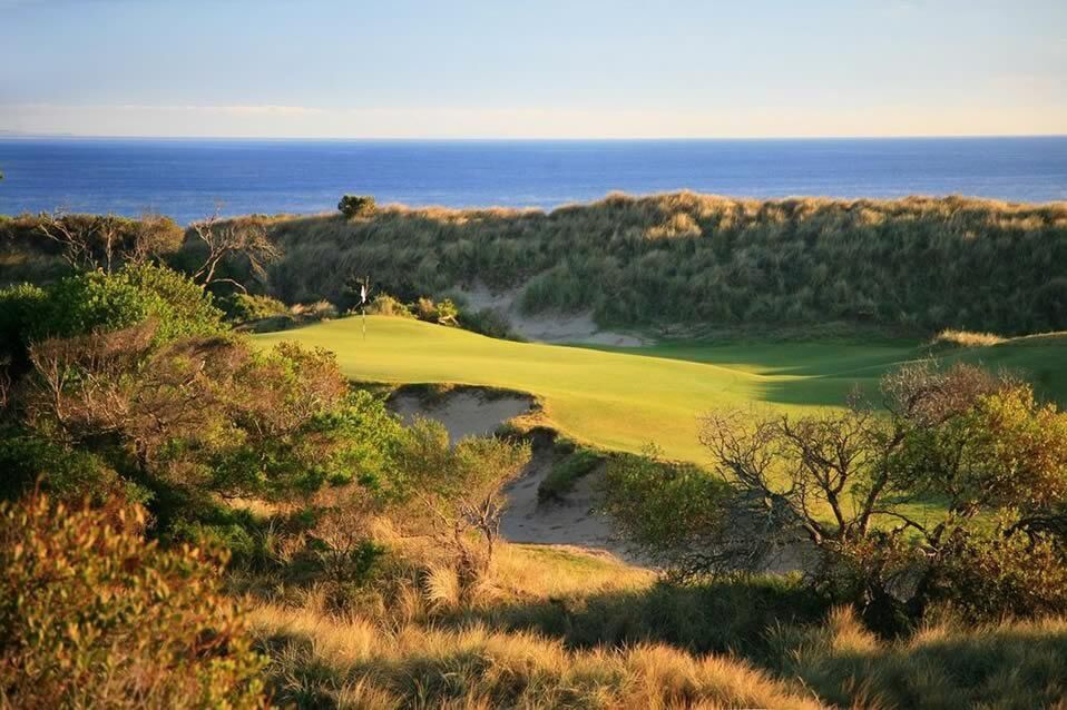 Barnbougle Dunes by Gary Lisbon