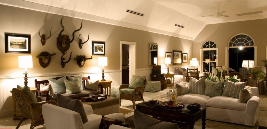 Kirkmans Camp - living room 